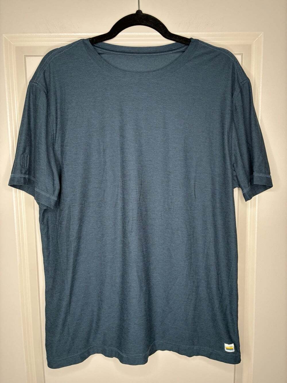 Vuori Strato Tech Tee in Blue Men's Size Large